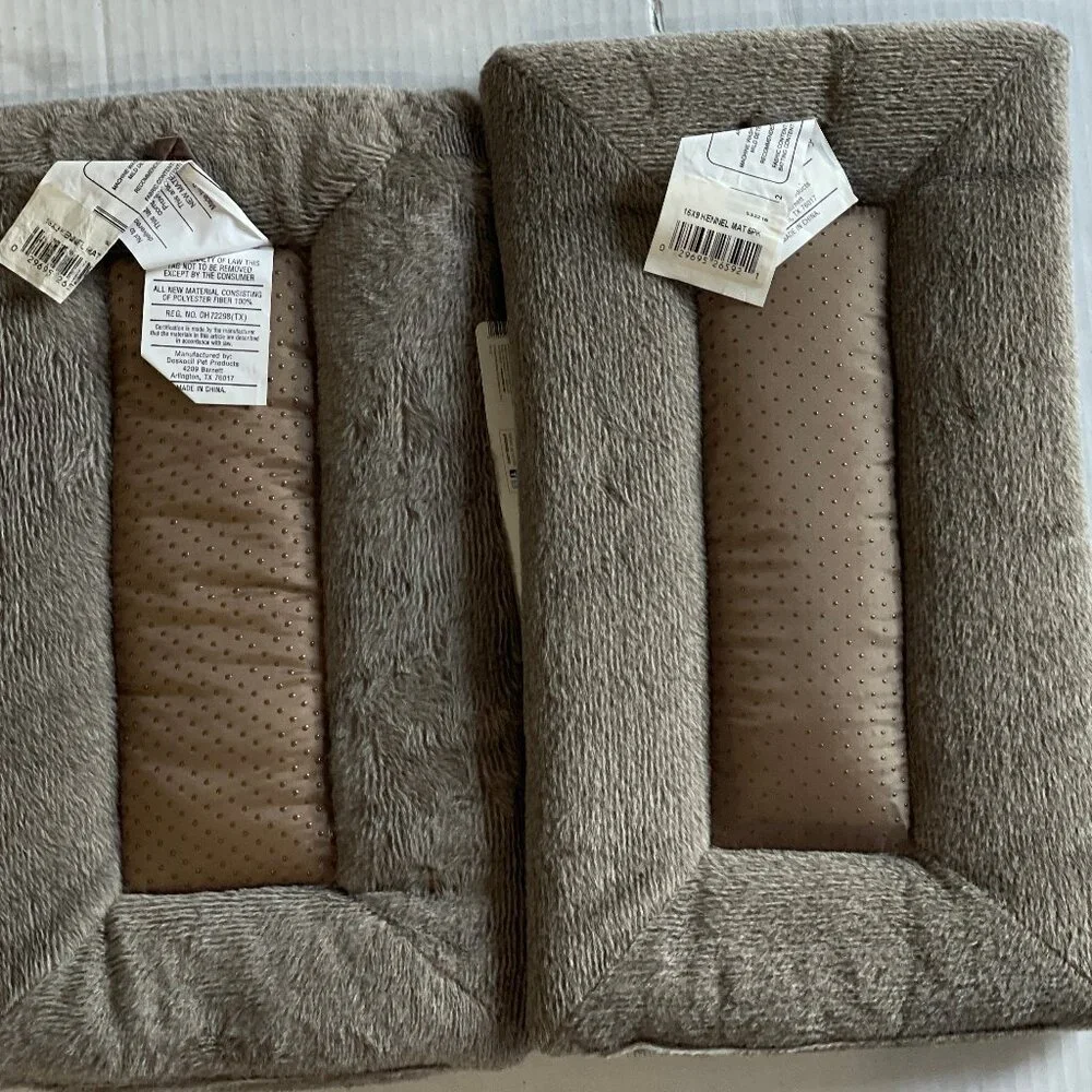 Brown Petmate Rectangular Kennel Mat for up to 10 lbs Crates 20